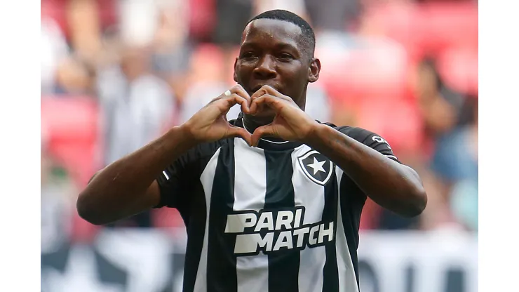 Patrick de Paula dá EXCELENTE sinal e volta ganha força no Botafogo