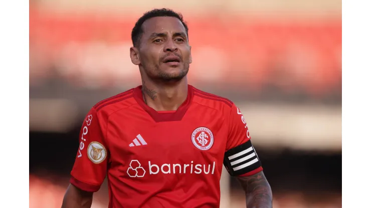 SP - SAO PAULO - 07/05/2023 - BRASILEIRO A 2023, SAO PAULO X INTERNACIONAL - Alan Patrick jogador do Internacional durante partida contra o Sao Paulo no estadio Morumbi pelo campeonato BRASILEIRO A 2023. Foto: Ettore Chiereguini/AGIF
