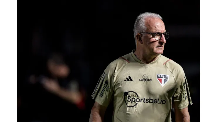 RJ - RIO DE JANEIRO - 07/10/2023 - BRASILEIRO A 2023, VASCO X SAO PAULO - Dorival Junior  tecnico do Sao Paulo durante partida contra o Vasco no estadio Sao Januario pelo campeonato Brasileiro A 2023. Foto: Thiago Ribeiro/AGIF
