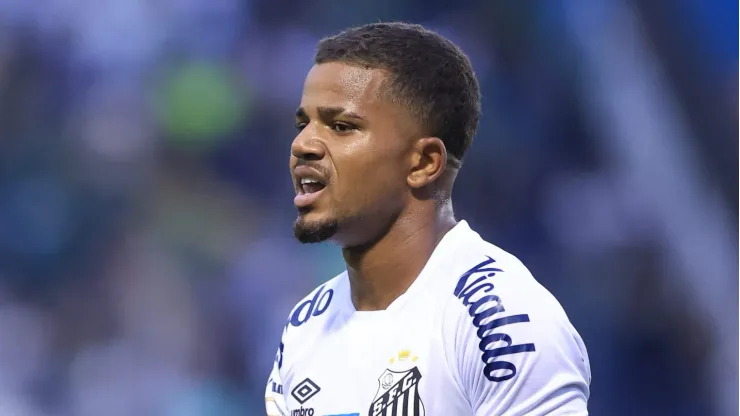 Kevyson durante clássico na Arena Barueri
