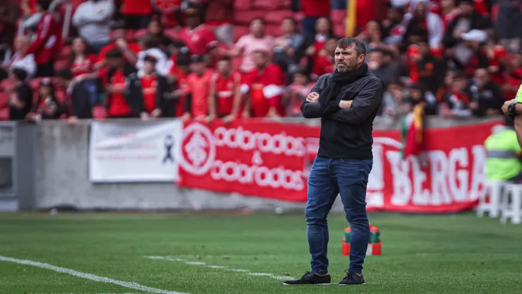 Eduardo Coudet, técnico do Internacional - Foto: Maxi Franzoi/AGIF
