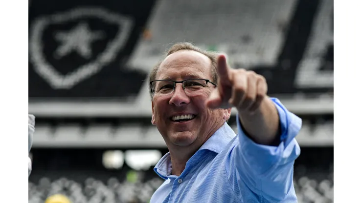 RJ - Rio de Janeiro - 26/06/2022 - BRASILEIRO A 2022, BOTAFOGO X FLUMINENSE - John Textor acionista majoritario do Botafogo antes da partida contra o Fluminense no estadio Engenhao pelo campeonato Brasileiro A 2022. Foto: Thiago Ribeiro/AGIF
