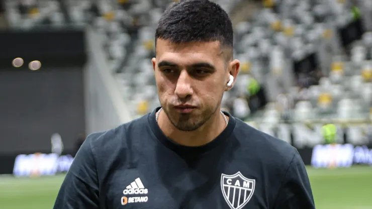 MG - BELO HORIZONTE - 16/09/2023 - BRASILEIRO A 2023, ATLETICO-MG X BOTAFOGO - Battaglia jogador do Atletico-MG antes da partida contra o Botafogo no estadio Arena MRV pelo campeonato Brasileiro A 2023. Foto: Gilson Lobo/AGIF
