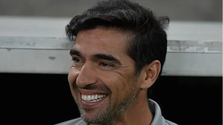 RJ - RIO DE JANEIRO - 05/08/2023 - BRASILEIRO A 2023, FLUMINENSE X PALMEIRAS - Abel Ferreira tecnico do Palmeiras durante partida contra o Fluminense no estadio Maracana pelo campeonato Brasileiro A 2023. Foto: Thiago Ribeiro/AGIF
