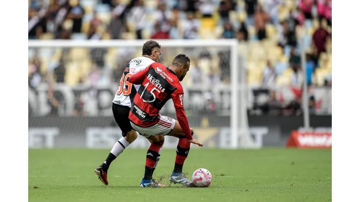 Treta entre Fabrício Bruno e Vegetti tem finalização em condomínio<br />
 - Foto: Thiago Ribeiro/AGIF
