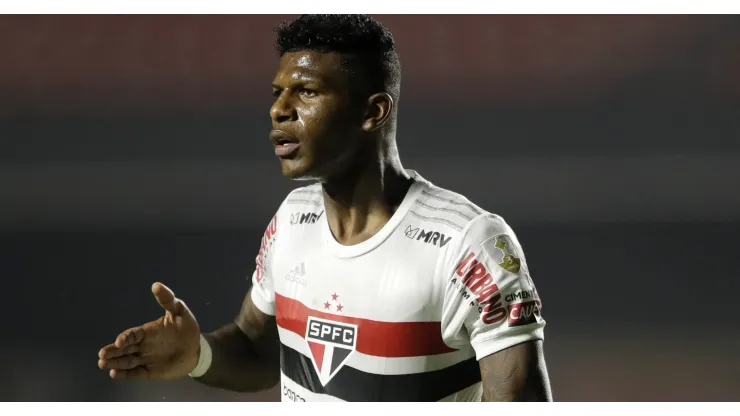 Arboleda não jogou no Choque-Rei por se recuperar de lesão muscular
