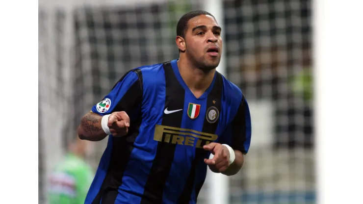 MILAN, ITALY - JANUARY 25:   Adriano celebrates after scoring a goal during the Serie A match between Inter and Sampdoria at the Meazza Stadio on January 25, 2009 in Milan, Italy. (Photo by New Press/Getty Images)
