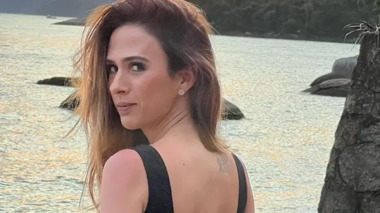 Tatá Werneck na praia – Foto: Instagram/ Tatá Werneck 
