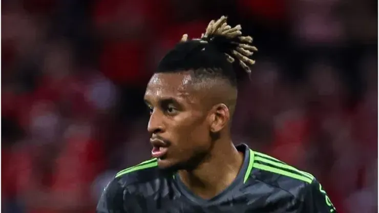 Foto: Maxi Franzoi/AGIF - Dalbert em ação pelo Internacional
