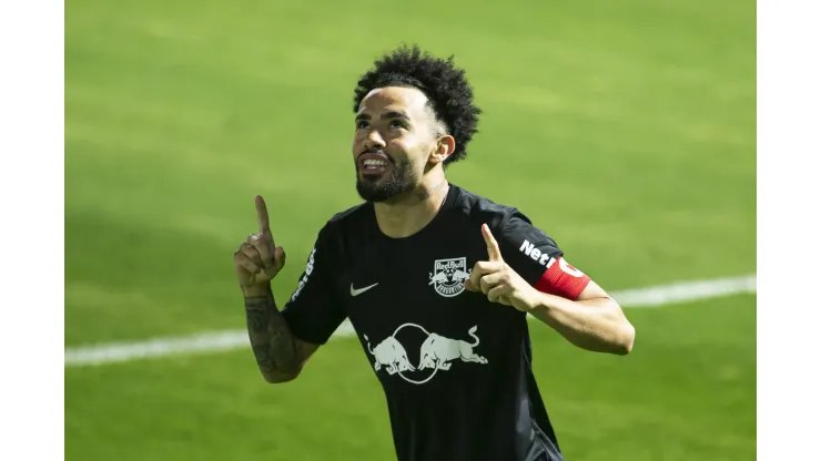 Claudinho jogador do Bragantino comemora seu gol durante partida contra o Santo Andre no estadio Nabi Abi Chedid pelo campeonato Paulista 2021. Foto: Diogo Reis/AGIF
