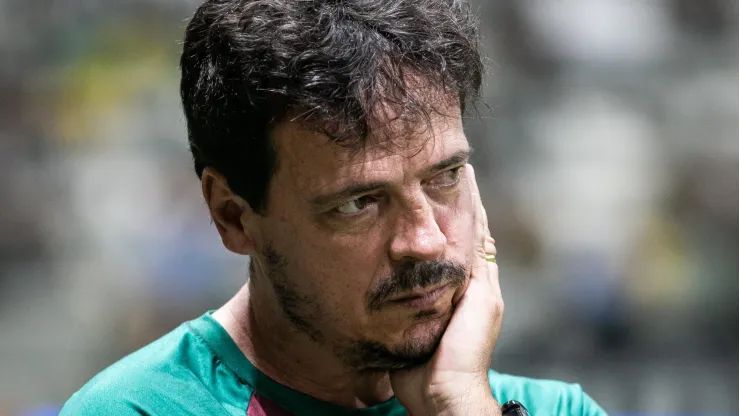 Diniz, técnico do Fluminense, pode gerar influência para contratar jogador do Timão - Foto: Fernando Moreno/AGIF
