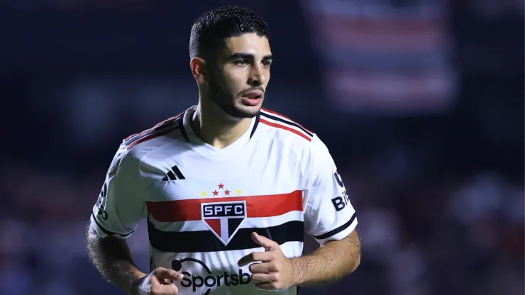 Michel Araújo, jogador do São Paulo, em atuação pelo Brasileirão. Marcello Zambrana/AGIF
