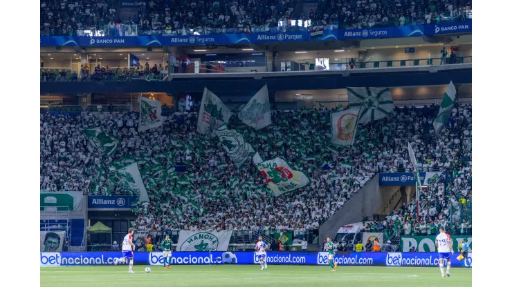 Torcida do Palmeiras durante partida contra Fortaleza no estadio Arena Allianz Parque pelo campeonato Copa do Brasil 2023. Foto: Ettore Chiereguini/AGIF
