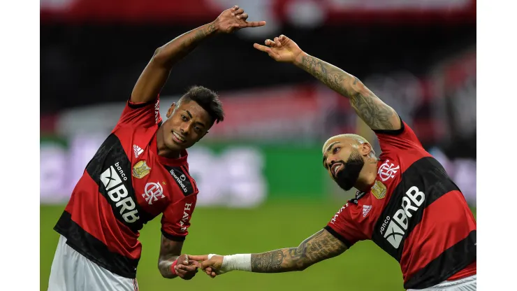 Gabriel Barbosa e Bruno Henrique fazem famosa fusão pelo Flamengo  Foto: Thiago Ribeiro/AGIF
