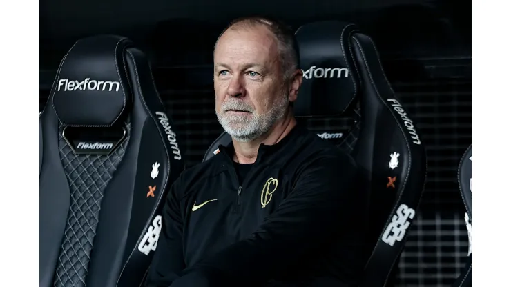 Mano Menezes passa por momento conturbado no Corinthians Foto: Fabio Giannelli/AGIF
