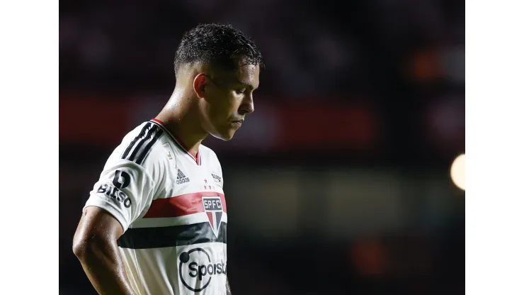 Igor Vinicius jogador do Sao Paulo lamenta derrota ao final da partida contra o Ituano no estadio Morumbi pelo campeonato Paulista 2023. Foto: Marcello Zambrana/AGIF
