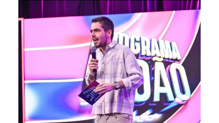 João Silva comandando o seu programa na Band. Foto: Renato Pizzutto Fotografias/Reprodução/Instagram oficial de João Silva
