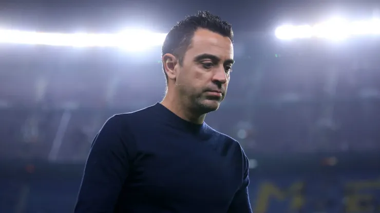 Em baixa na temporada, Xavi deve fazer alteração e tirar um dos reforços do time titular. Foto:  Eric Alonso/Getty Images
