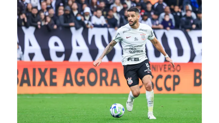 SP - SAO PAULO - 13/08/2023 - BRASILEIRO A 2023, CORINTHIANS X CORITIBA - Renato Augusto jogador do Corinthians durante partida contra o Coritiba no estadio Arena Corinthians pelo campeonato Brasileiro A 2023. Foto: Marcello Zambrana/AGIF
