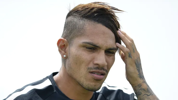 Foto: Mauro Horita/AGIF - Guerrero em treino do Corinthians em 2015
