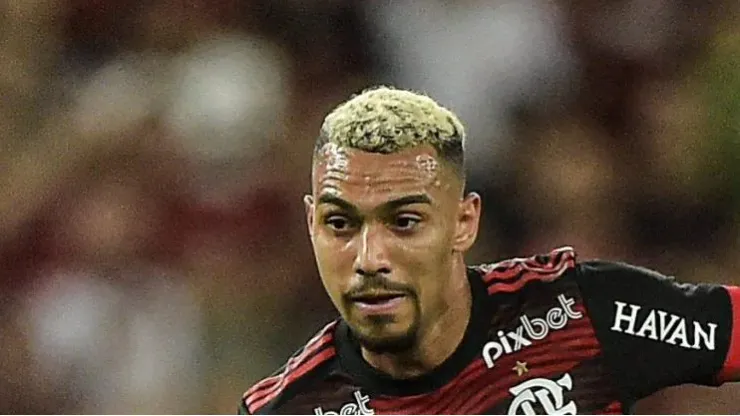 Matheuzinho interessa ao Corinthians. Foto: Thiago Ribeiro/AGIF
