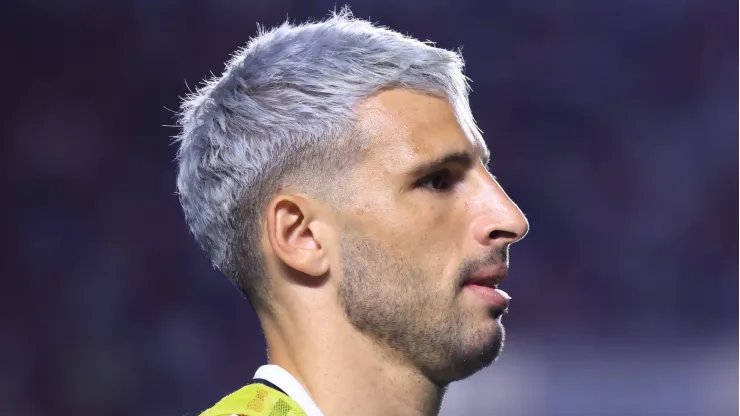 Foto: Marcello Zambrana/AGIF - Calleri pelo São Paulo em partida no Campeonato Brasileiro de 2023
