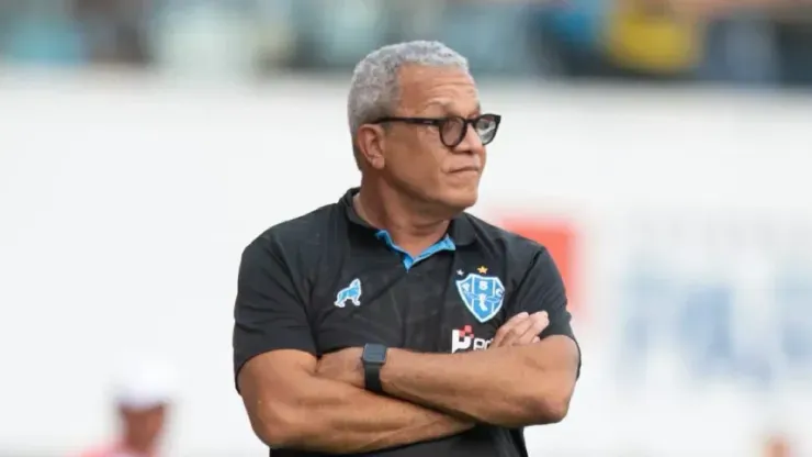 Foto: Fernando Torres/AGIF - Hélio dos Anjos, técnico do Paysandu
