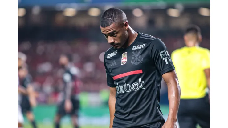 De La Cruz será escalado entre os titulares. Foto: Fernando Torres/AGIF