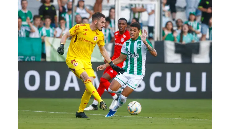 Foto: Luiz Erbes/AGIF - Anthoni foi personagem da vitória do Inter
