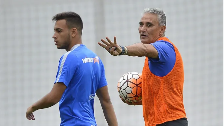 Flamengo pode promover o reencontro entre Maycon e Tite juntos - Foto: Mauro Horita/AGIF.
