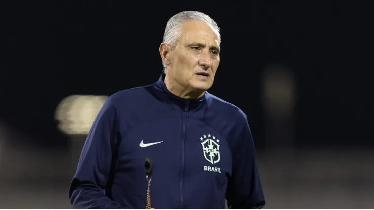 Meia é um dos desejos de Tite para reforçar o elenco na temporada
