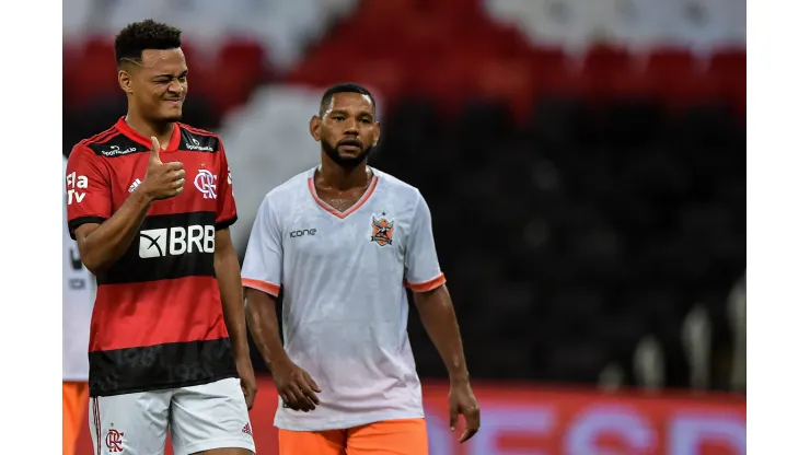 RJ - Rio de Janeiro - 02/03/2021 - CARIOCA 2021, FLAMENGO X NOVA IGUACU - Rodrigo Muniz jogador do Flamengo durante partida contra o Nova Iguacu no estadio Maracana pelo campeonato Carioca 2021. Foto: Thiago Ribeiro/AGIF
