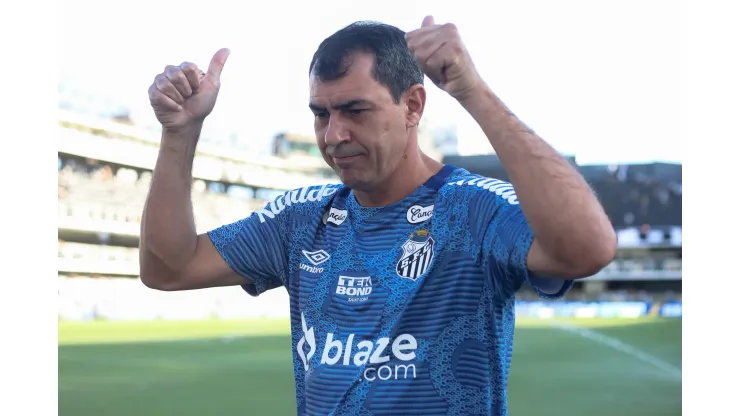 SP - SANTOS - 31/03/2024 - PAULISTA 2024, SANTOS X PALMEIRAS - FINAL - Fabio Carille tecnico do Santos antes da partida contra o Palmeiras no estadio Vila Belmiro pelo campeonato Paulista 2024. 
