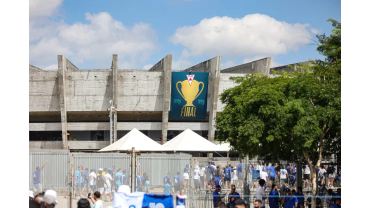 Área externa do Estádio do Mineirão. (Foto: Gilson Lobo/AGIF)
