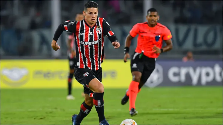 James Rodríguez, jogador do São Paulo, durante uma partida - Foto: Hernan Cortez/Getty Images
