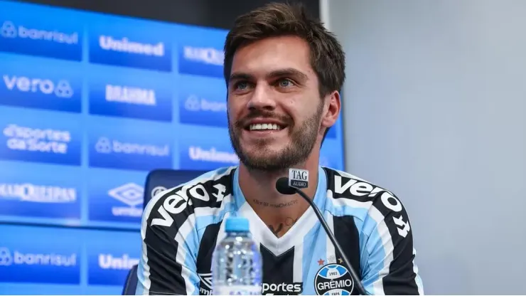 Nathan Pescador em sua apresentação no Grêmio, em abril de 2023. Foto: Lucas Uebel/Grêmio
