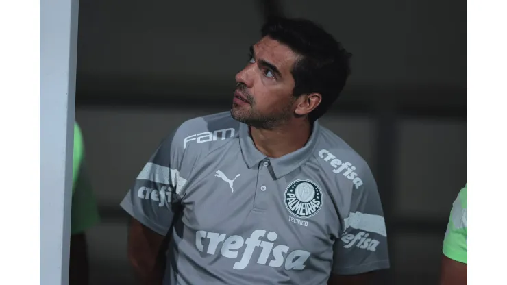 Abel Ferreira terá de defender vantagem contra o Inter em Barueri. 
