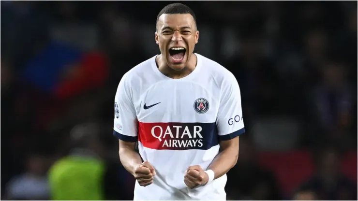 Kylian Mbappé comemorando gol contra o Barcelona - Foto: David Ramos/Getty Images
