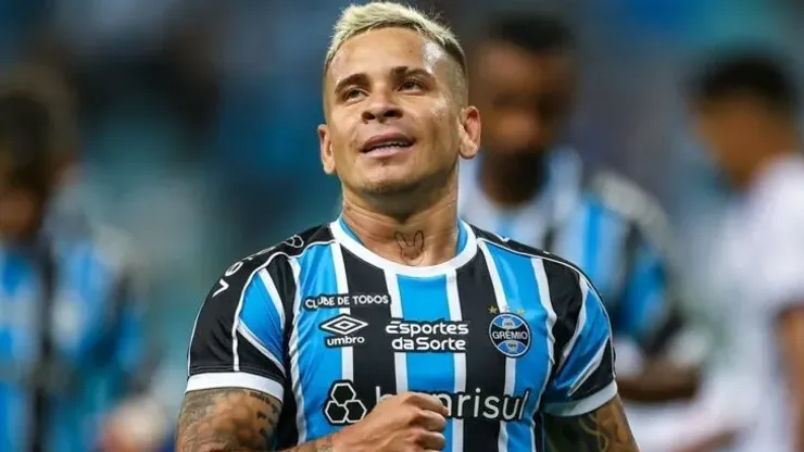 Foto: Lucas Uebel/Grêmio - Soteldo é decisivo em vitória do Grêmio no Brasileirão
