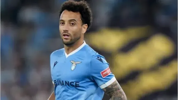 Foto: Getty Imagens - Felipe Anderson sai machucado da partida do Lazio
