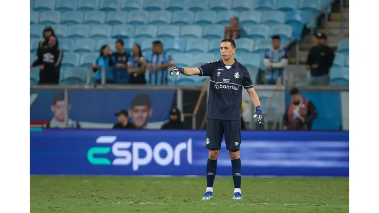 Marchesín, goleiro do Grêmio, comemora sequência de jogos sem sofrer gols. 
