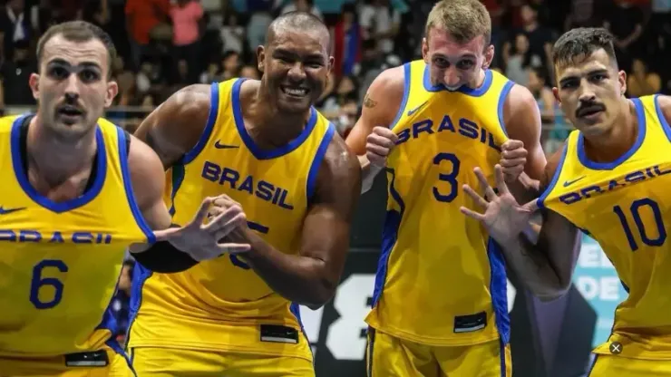 Seleção brasileira de basquete. Reprodução/Instagram oficial de leobranquinho06
