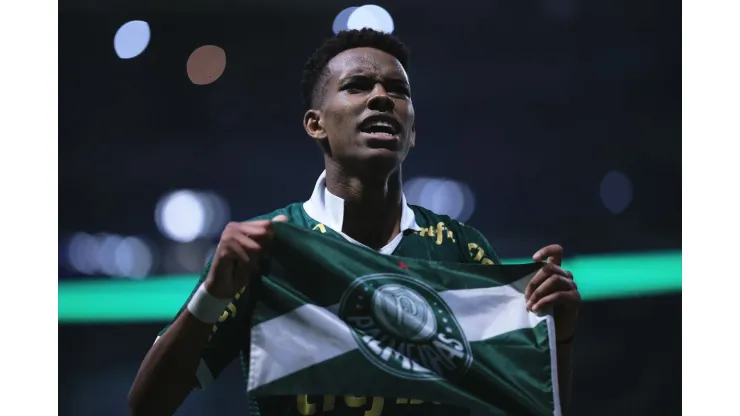 Estevao jogador do Palmeiras comemora seu gol durante partida contra o Botafogo-SP no estadio Arena Allianz Parque pelo campeonato Copa Do Brasil 2024. Foto: Ettore Chiereguini/AGIF
