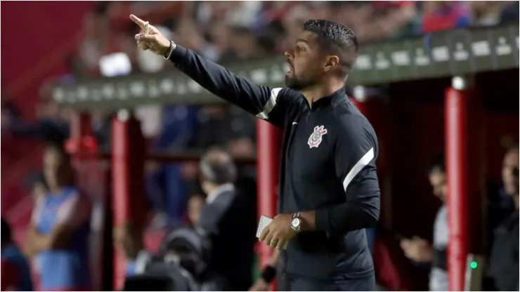 Foto:  Daniel Jayo/Getty Images - Treinador do Corinthians
