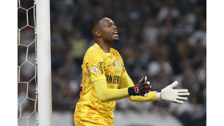 Carlos Miguel foi bem na vitória do Corinthians
