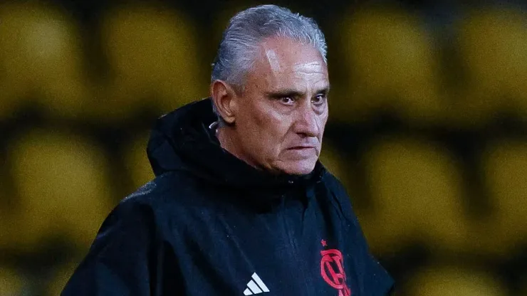 Tite durante partida entre Palestino-CHI e Flamengo, no Estádio Francisco Rumoroso, pela Copa Libertadores da América, no dia 07/05/2024. 
