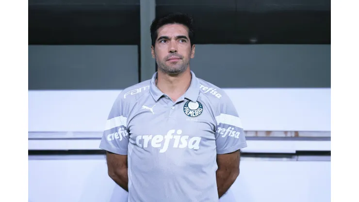 Abel Ferreira se apoia em histórico positivo para vencer o Athletico-PR. 
