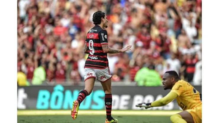 Pedro jogador do Flamengo comemora seu gol durante partida contra o Corinthians. Foto: Thiago Ribeiro/AGIF
