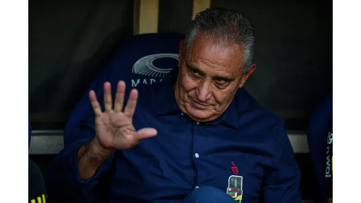 Tite terá trabalho para formar o time diante do Bolívar. 
