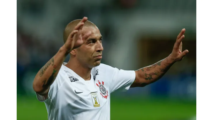 Emerson Sheik em partida pelo Corinthians - Foto: Marcello Zambrana/AGIF
